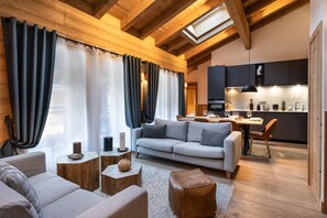 Apartment | Living area