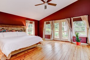 2 habitaciones, tabla de planchar con plancha, wifi y ropa de cama