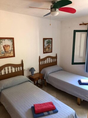 2 chambres, draps fournis