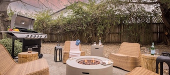 Black Oak by AvantStay | Modern & Chic Santa Rosa Hideaway with Pool Table
