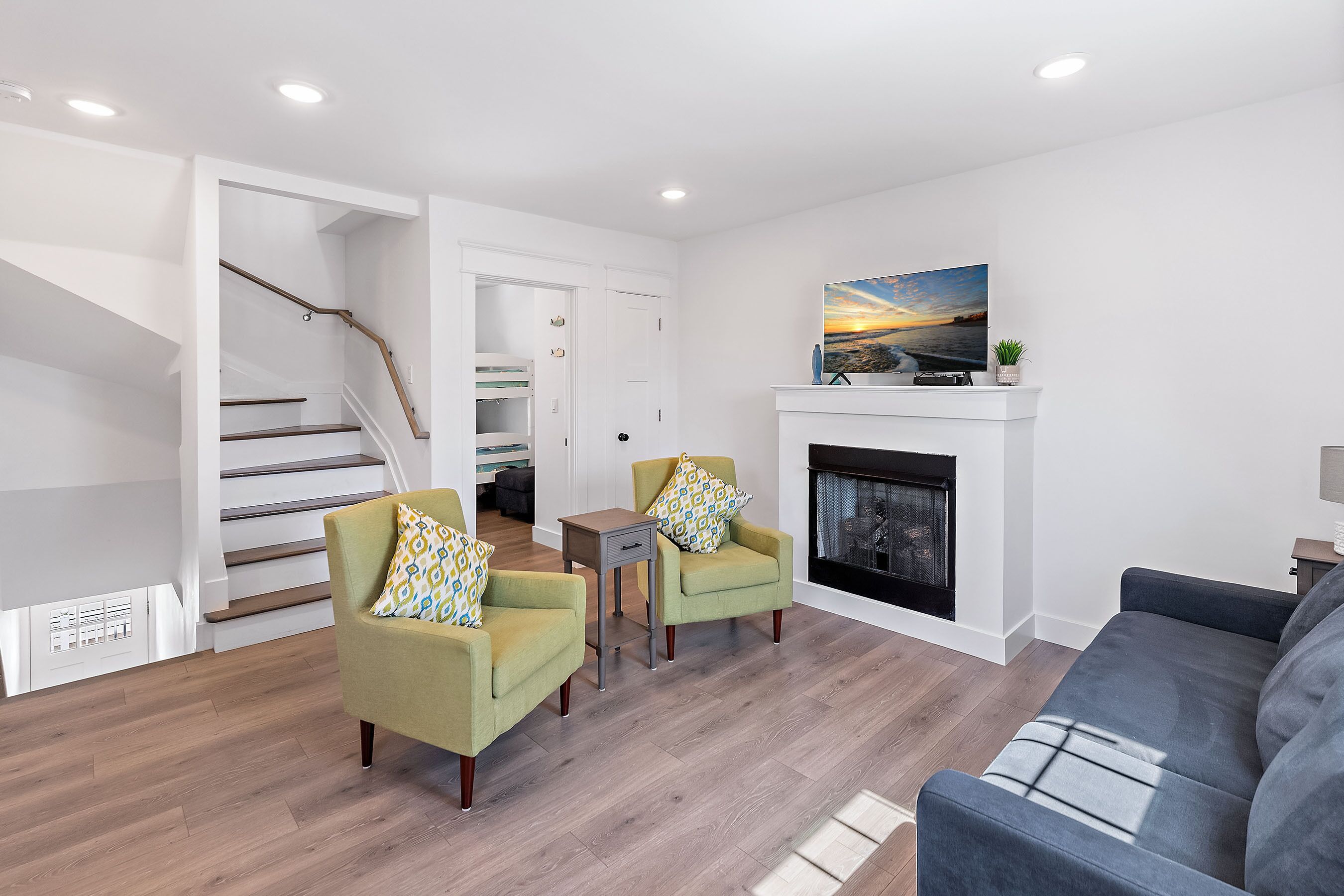 電視、壁爐、 辦公室