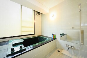 Executive Apartment | Bathroom | Separate bathtub and shower, free toiletries, hair dryer, slippers - Pleasure Maruyama (Sapporo)