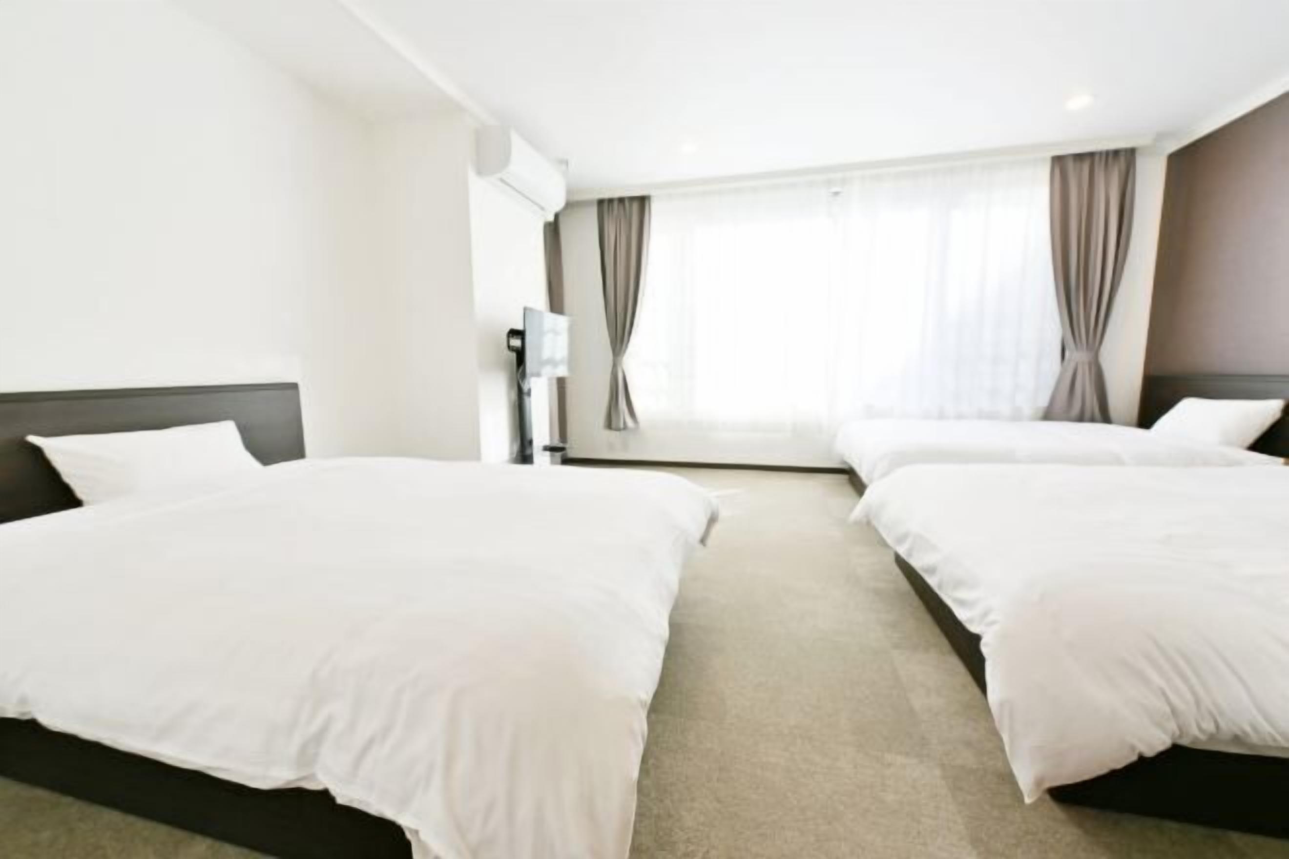 Individually decorated, individually furnished, laptop workspace