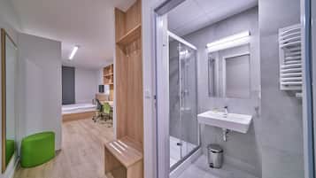 Chambre Double Standard pour 1 personne | Bureau, espace de travail pour ordinateur portable, Wi-Fi gratuit
