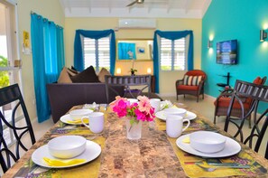 Family Villa, Pool Access, Garden Area | In-room dining