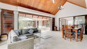 Unclassified image, 5 of 21, button - Oasis Villa Tropicale (Grand-Baie)