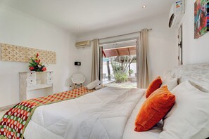 Deluxe Villa | 2 bedrooms, pillow-top beds, in-room safe, individually furnished - Oasis Villa Tropicale (Grand-Baie)