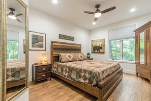 3 bedrooms, desk, iron/ironing board, free WiFi - BEARADISE BUNGALOW | LUXURIOUS CANOPY RETREAT (Sautee Nacoochee)