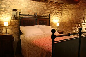 4 chambres, fer et planche à repasser, lit parapluie, Wi-Fi gratuit