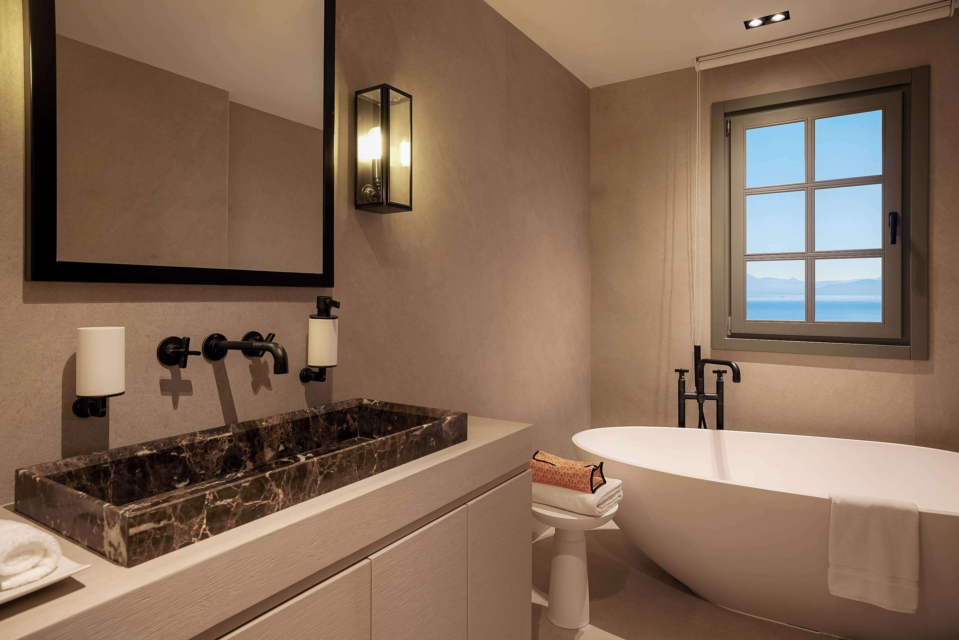 Villa, 3 Schlafzimmer, eigener Pool, Meerblick | Badezimmer