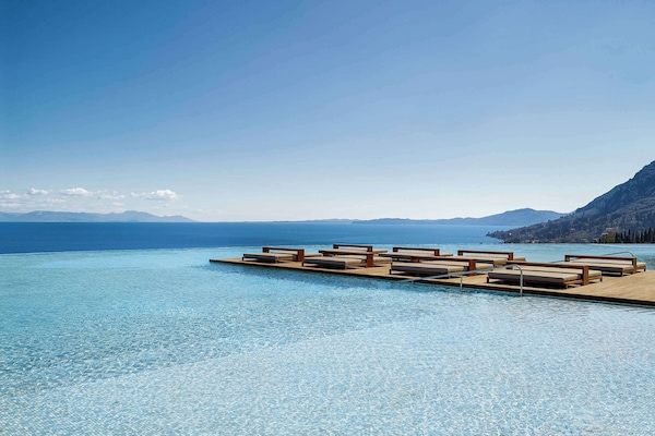 Indoor pool, seasonal outdoor pool, free cabanas, pool umbrellas