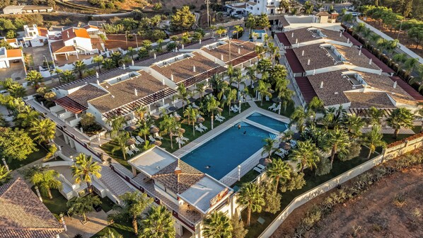 Aerial view - Hotel Rural Brícia du Mar (Lagoa)