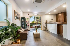 Reception - Hotel Rural Brícia du Mar (Lagoa)