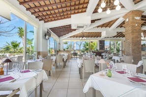 Restaurant - Hotel Rural Brícia du Mar (Lagoa)