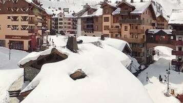 Esterni