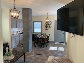 Private kitchen - The Southside Villa - With Private Yard & Parking, Near Falls & Casino by Niagara Hospitality (Niagara Falls)