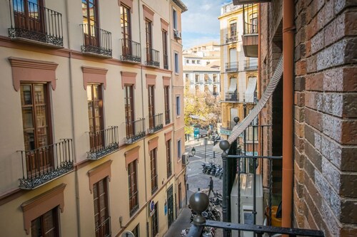 IB PLAZA NUEVA 21 SUITE (1 BEDROOM + SOFA BED)