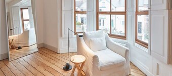 Host & Stay | Emerald Residence