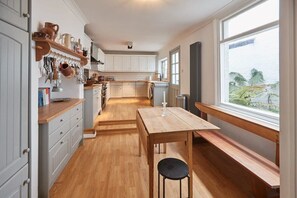 Uklassifisert bilde, 2 av 20, knapp