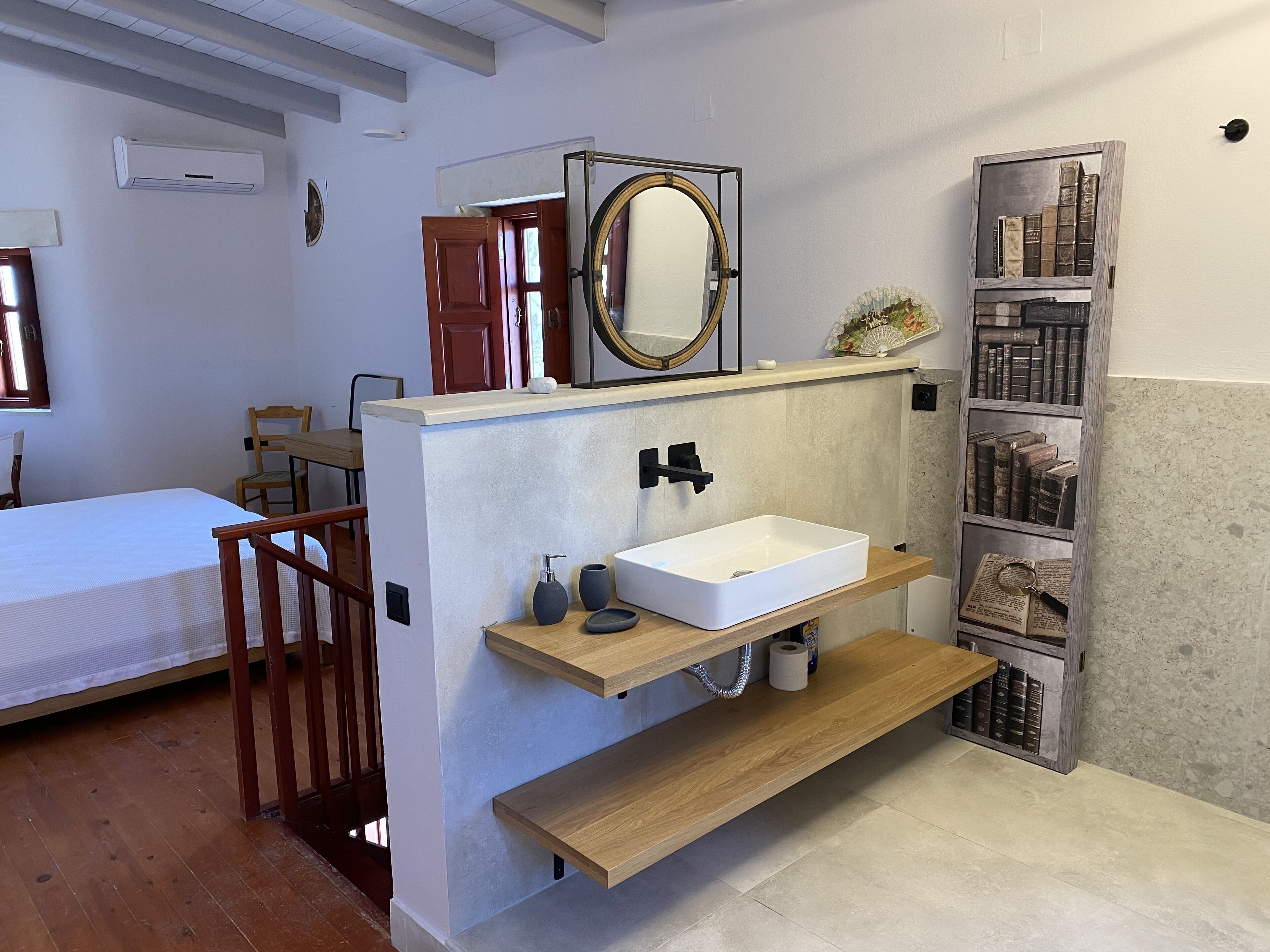 Cottage Desain | Kamar mandi | Pengering rambut dan handuk