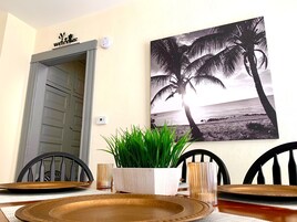 Comfort House | Dining room