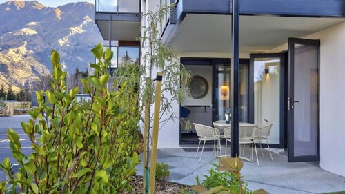 Taha Apartment at the base of Coronet Peak