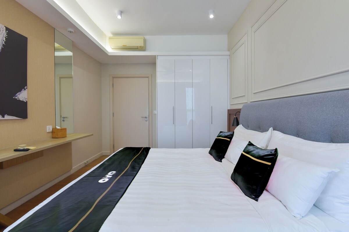 One Bedroom Suite - Twin Tower with Pool View