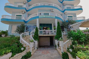 Fachada del alojamiento