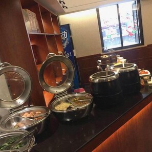 Dining - James Joyce Coffetel (Xi'an)