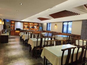 Dining - James Joyce Coffetel (Xi'an)