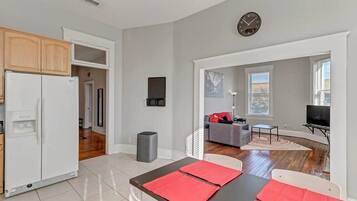TV, fireplace, offices