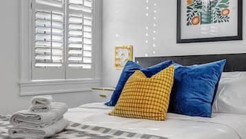 2 makuuhuonetta, silitysrauta/-lauta, Wi-Fi, vuodevaatteet