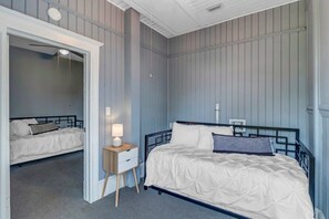 5 camere, ferro/asse da stiro, culla da viaggio, Wi-Fi