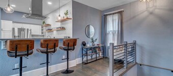 Spacious & Elegant - HUGE apt close to 3 breweries