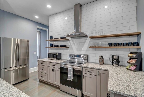 Unclassified image, 1 of 26, button