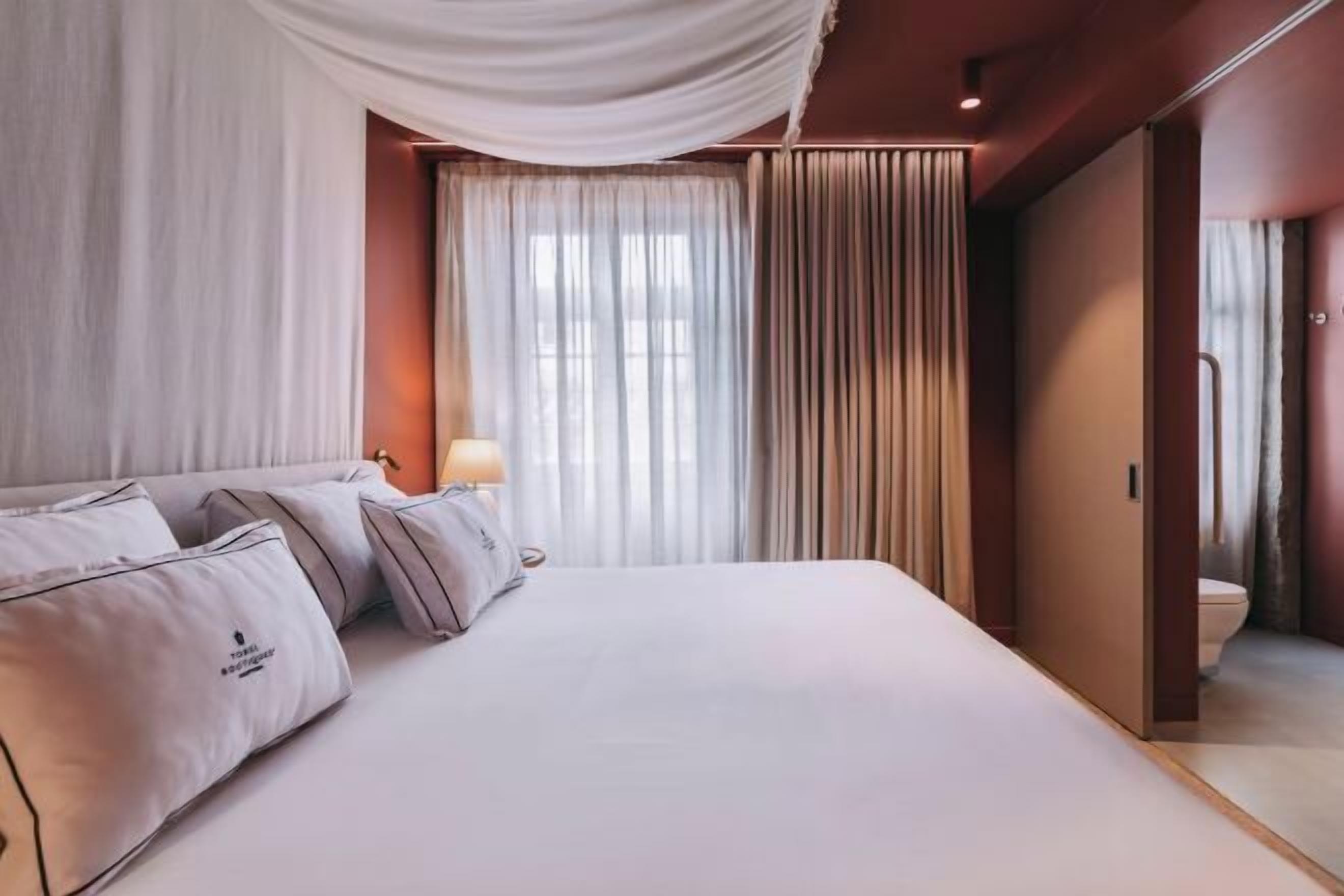 In-room safe, blackout curtains, soundproofing, free WiFi