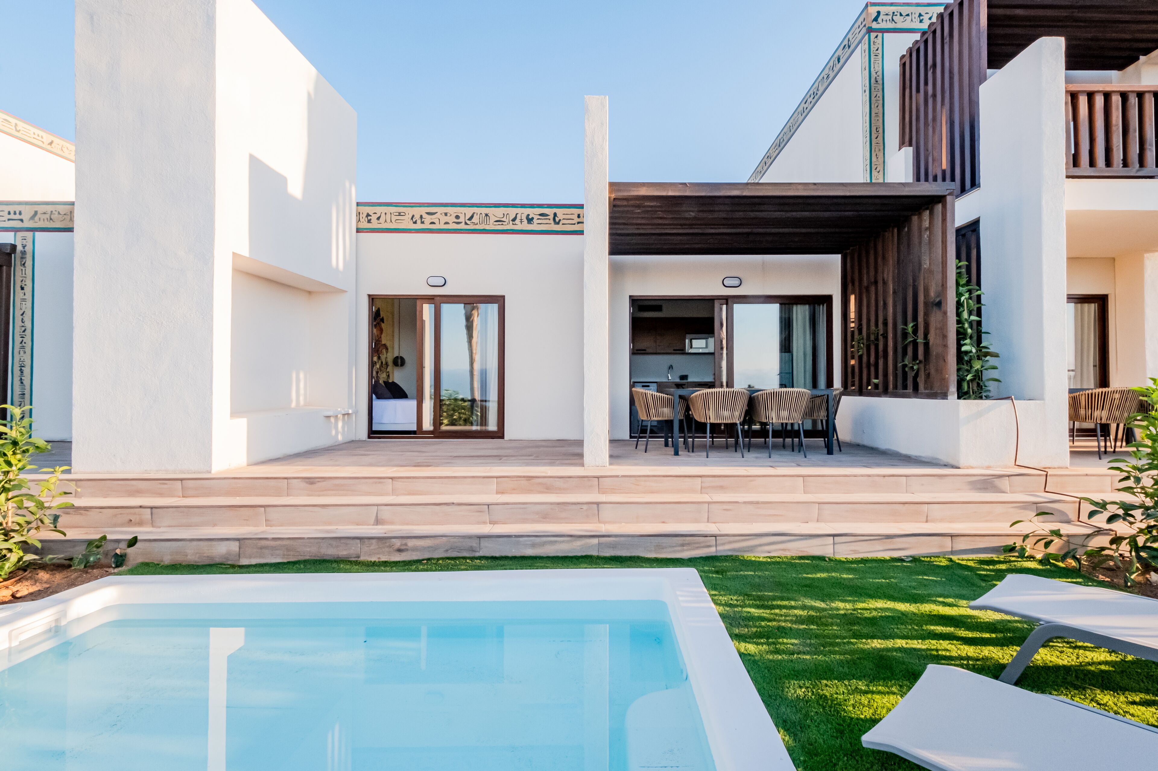 Coffres-forts dans les chambres, rideaux occultants