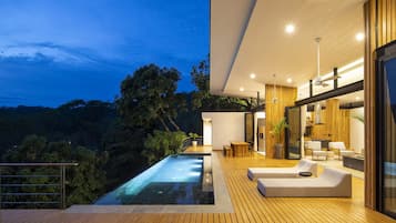 Alberca al aire libre