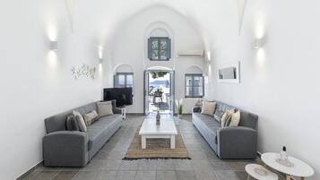 One-Bedroom House with Caldera View | 1 quarto, camas com colchões pillow-top, quartos à prova de som