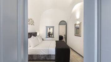 Two-Bedroom House with Caldera View | 1 quarto, camas com colchões pillow-top, quartos à prova de som