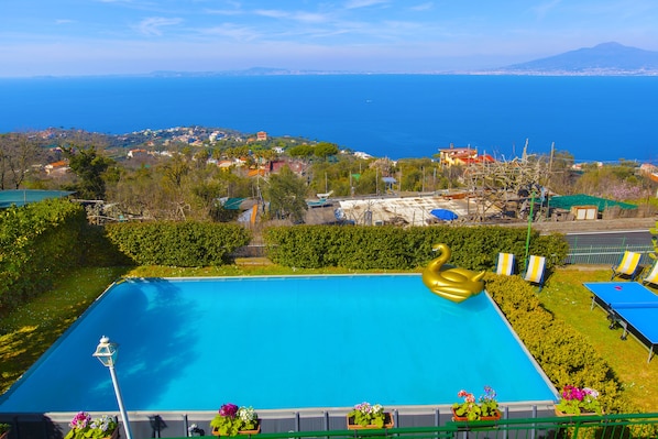 Außenpool (je nach Saison geöffnet)