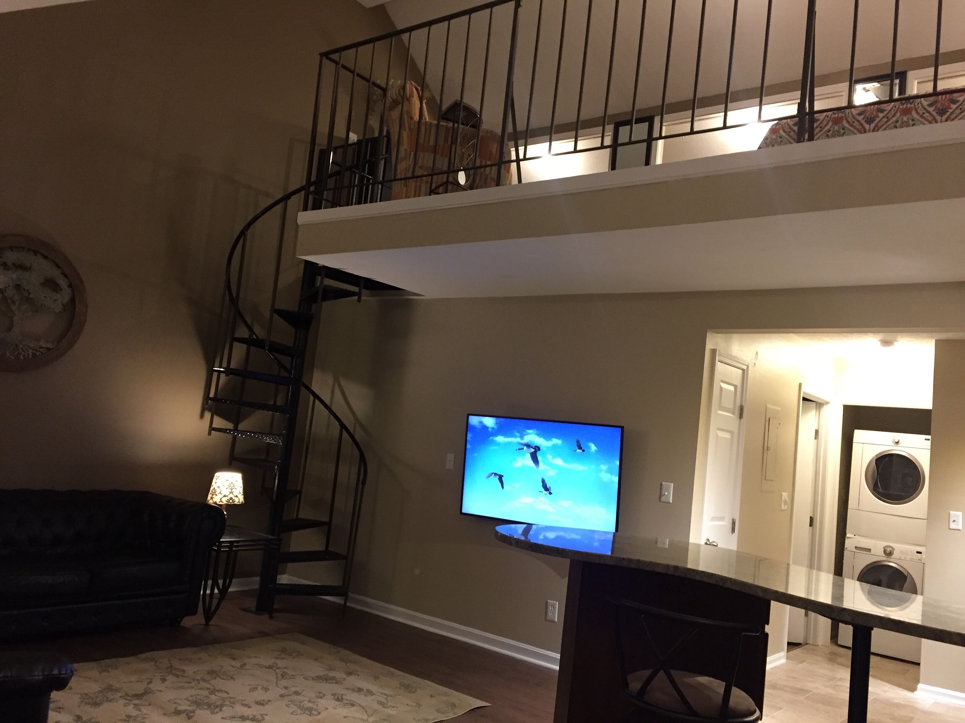 2 Bedroom 1 Bathroom Loft