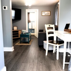 TV, Netflix, streaming services, offices