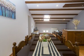 Apartamento familiar | Servicio de comidas en la habitación