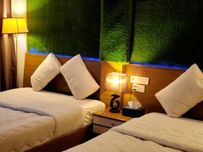 Deluxe Premier | Selimut bulu angsa dan brankas