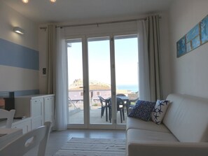 Appartamento, 1 camera da letto, accesso alla piscina, vista mare | Soggiorno