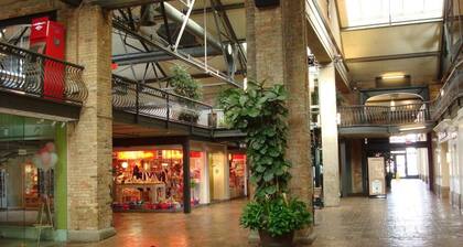 New distinctive historical  unit from 5 Star Host