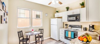 Historic Avenues Apt Downtown-25% Off Ski Rentals