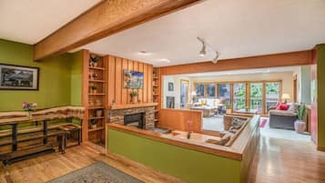 TV connectée, cheminée