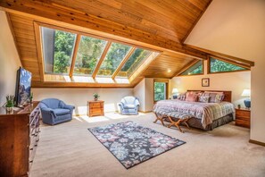 4 bedrooms, iron/ironing board, WiFi